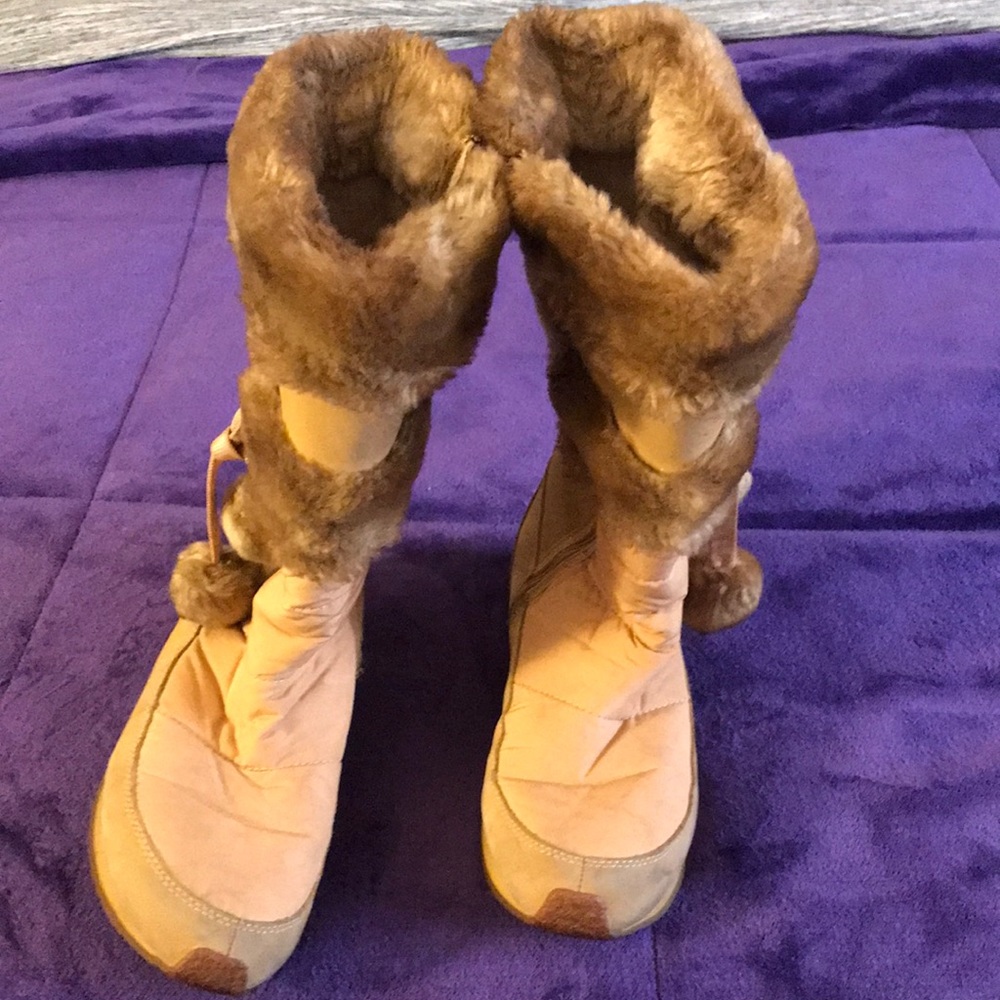 Timberland Boots Size 5.5 (women 7)
